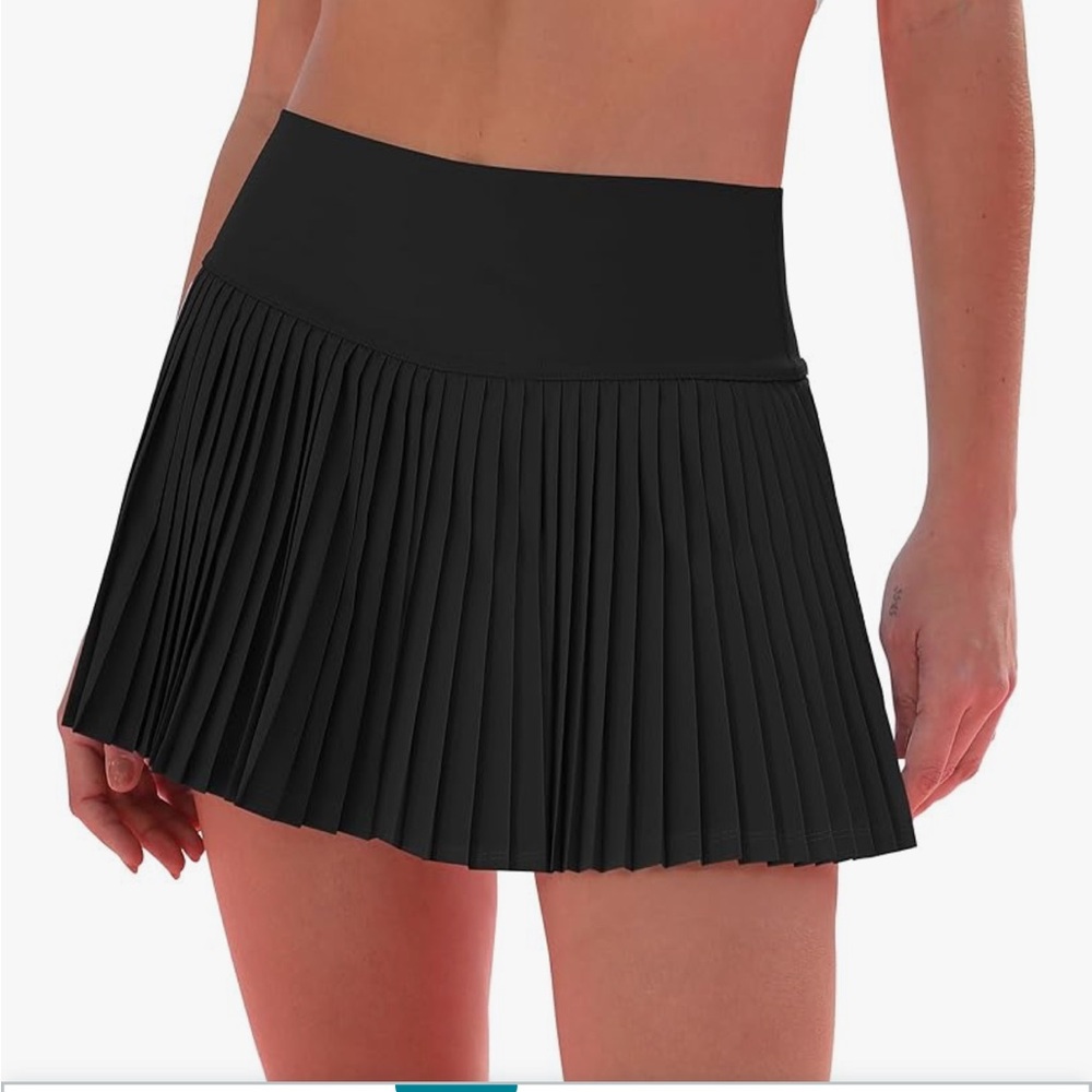 NWT Women’s pleated black tennis skirt xs small with pockets